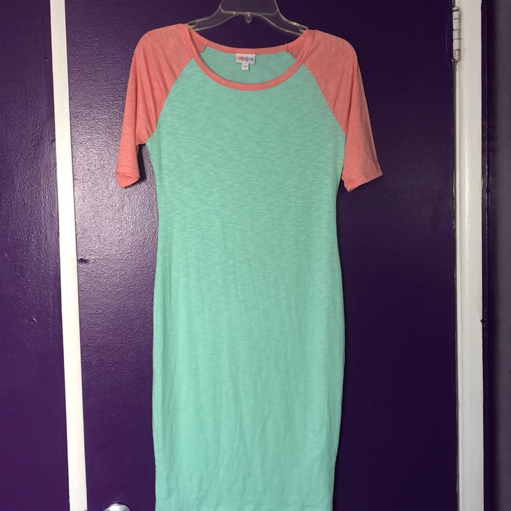 🔥NWOT LULAROE JULIA DRESS SIZE XS